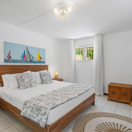 Lakaz Del Sol - Modern And Elegant Apartments With Luxurious Garden, Pool And Barbecue Area - Tourism Permit Certified Tamarin Exterior photo