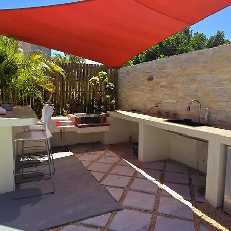 Lakaz Del Sol - Modern And Elegant Apartments With Luxurious Garden, Pool And Barbecue Area - Tourism Permit Certified Tamarin Exterior photo