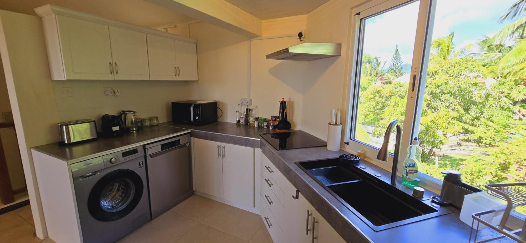 Lakaz Del Sol - Modern And Elegant With Luxurious Garden, Pool And Barbecue Area - Tourism Permit Certified Apartament Tamarin