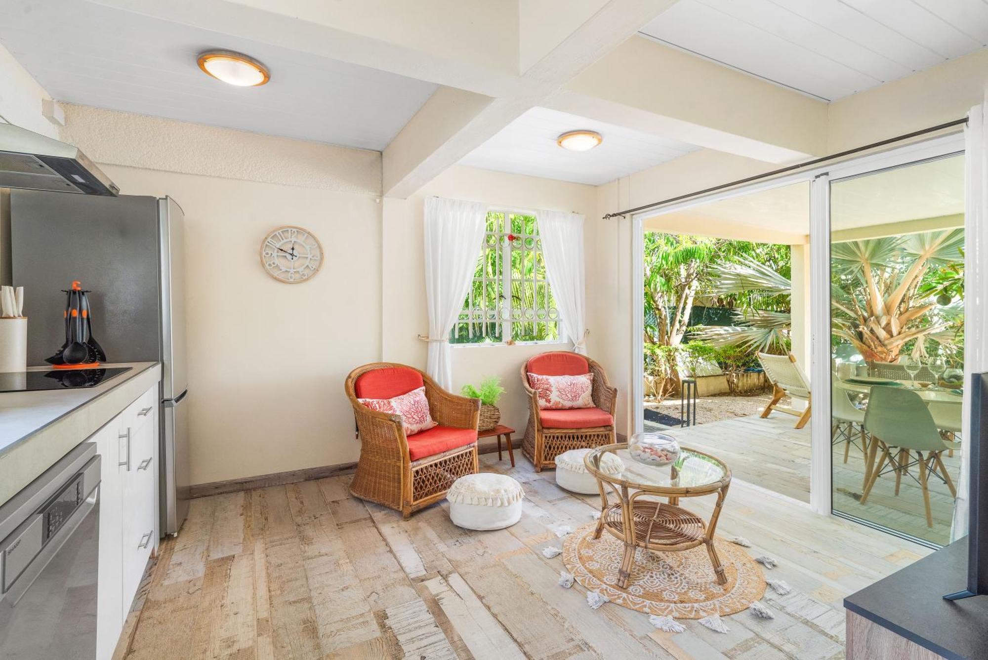 Appartement Lakaz Del Sol - Modern And Elegant With Luxurious Garden, Pool And Barbecue Area - Tourism Permit Certified *